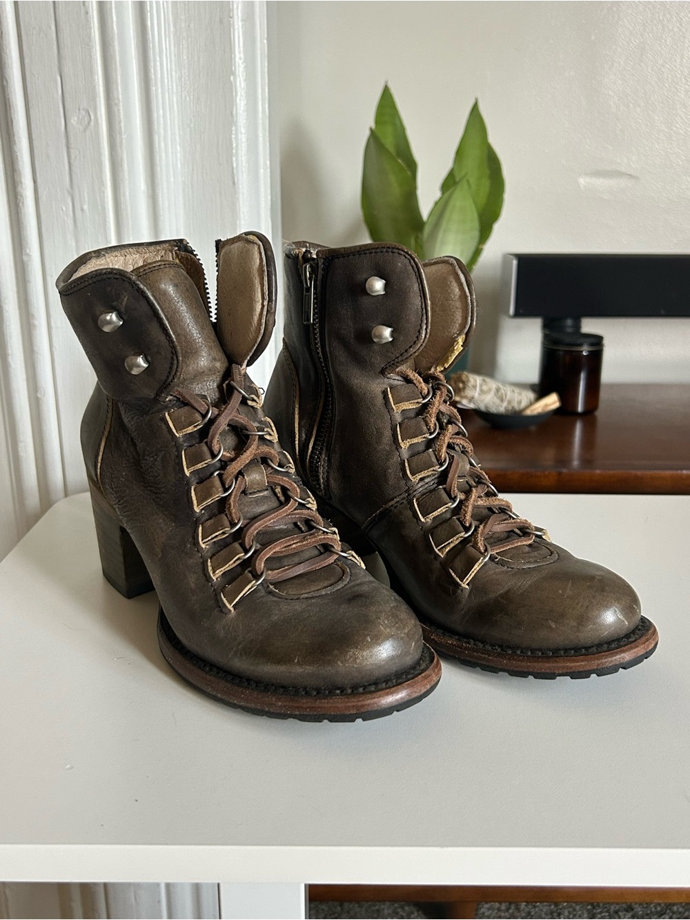 Women's Freebird Devin Brown Leather Lace-Up Block Heel Boots
